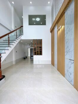 BÁN NHÀ 1T1Lửng, MẶT TIỀN - KDC Bình Nhựt (12Ha8). Đối  diện cổng TRƯỜNG HỌC