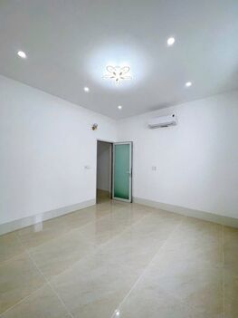 BÁN NHÀ 1T1Lửng, MẶT TIỀN - KDC Bình Nhựt (12Ha8). Đối  diện cổng TRƯỜNG HỌC