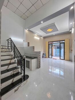 BÁN NHÀ 1TRỆT 1LỮNG, mới đẹp, mua vào ở ngay (TRỤC CHÍNH Hẻm TỔ 15)