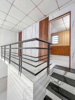 BÁN NHÀ 1TRỆT 1LỮNG, mới đẹp, mua vào ở ngay (TRỤC CHÍNH Hẻm TỔ 15)