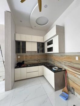 Bán nhà 1 trệt 1 lầu hẻm liên tổ 1-2 Nguyễn Văn Cừ nối dài, diện tích 5x11,8m, 3 phòng ngủ có phòng ngủ tầng trệt, full nội thất