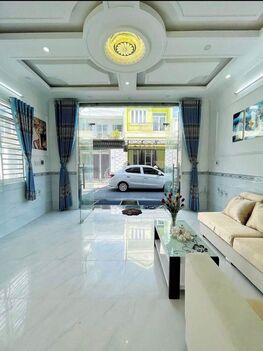 Bán nhà 2lầu - GÓC 2MT HẺM 115 Đường CMT8 (Có hỗ trợ vay Bank khoảng 2tỷ)