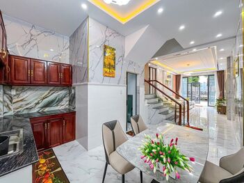 BÁN NHÀ 1T2L đúc - MẶT TIỀN - FULL NỘI THẤT, sổ hoàn công đầy đủ