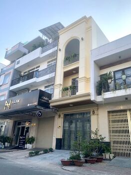 bán nhà trệt 2 lầu, đường b18 khu dân cư hưng phú, gần siêu thị Go, Trường học