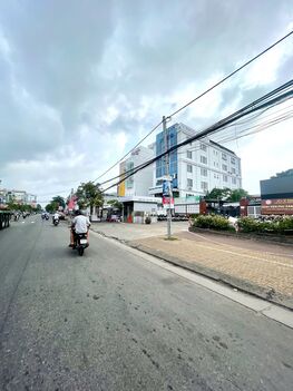 bán nhà mặt tiền đường cách mạng tháng 8 cần thơ, trệt 1 lầu, vị trí đội diện bệnh viện phụ sản cần thơ, thích hợp kinh doanh nhà thuốc