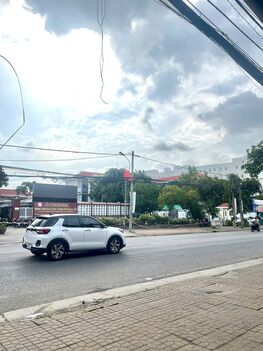 bán nhà mặt tiền đường cách mạng tháng 8 cần thơ, trệt 1 lầu, vị trí đội diện bệnh viện phụ sản cần thơ, thích hợp kinh doanh nhà thuốc