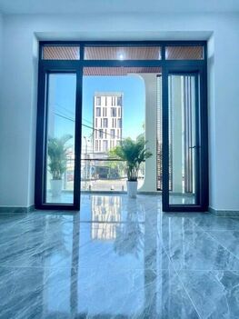 Bán nhà mặt tiền Trần Phú, Cái Khế 4,22×18,5 -78m2 – 1 trệt 2 lầu đúc, vị trí kinh doanh cực đẹp