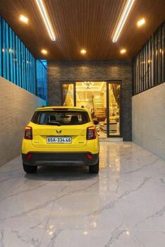 BÁN ​NHÀ Lầu MỚI - VỊ TRÍ TUYỆT ĐẸP - mở Phòng mạch, VPCTy, KDoanh,….