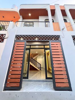 BÁN NHÀ 1T1L đúc - MỚI ĐẸP – gần sát Nhà hàng HOA VIÊN Thành Đạt