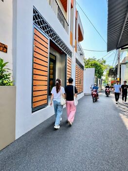 BÁN NHÀ 1T1L đúc - MỚI ĐẸP – gần sát Nhà hàng HOA VIÊN Thành Đạt