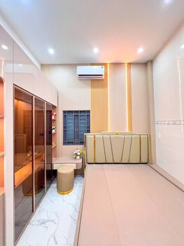 BÁN ​NHÀ Lầu MỚI - VỊ TRÍ TUYỆT ĐẸP - mở Phòng mạch, VPCTy, KDoanh,….