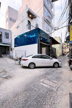 BÁN ​NHÀ Lầu MỚI - VỊ TRÍ TUYỆT ĐẸP - mở Phòng mạch, VPCTy, KDoanh,….