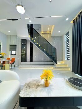 Nhà 1T1L đúc mới, GÓC 2MT HẺM, xe hơi tới nhà. Vị trí trung tâm, gần cầu Trần Hoàng Na