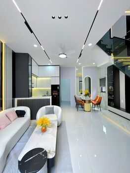 Nhà 1T1L đúc mới, GÓC 2MT HẺM, xe hơi tới nhà. Vị trí trung tâm, gần cầu Trần Hoàng Na