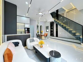 Nhà 1T1L đúc mới, GÓC 2MT HẺM, xe hơi tới nhà. Vị trí trung tâm, gần cầu Trần Hoàng Na