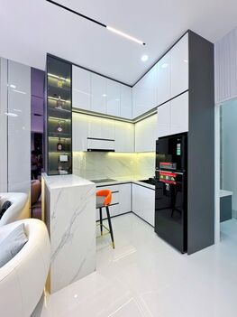 Nhà 1T1L đúc mới, GÓC 2MT HẺM, xe hơi tới nhà. Vị trí trung tâm, gần cầu Trần Hoàng Na