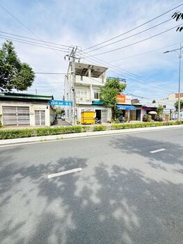 bán nhà góc 2  mặt tiền đường huỳnh phan hộ, bình thuỷ cần thơ, trệt 2 lầu giá tốt