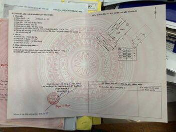 bán nhà góc 2 mặt tiền đường đề tham cần thơ. trệt lầu, nằm ngay chợ, bờ hồ, thích hợp kinh doanh và cho thuê