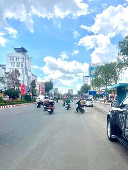 bán nhà mặt tiền đường mậu thân,kế bên siêu thị lotte, vị trí đẹp, 2 lầu giâ tốt