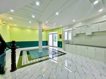 BÁN NHÀ LẦU - GÓC 2MT Hẻm - MỚI TUYỆT ĐẸP (Hẻm 233 NVCừ (gần Cao Đẳng Y Tế CT)