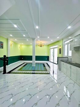 BÁN NHÀ LẦU - GÓC 2MT Hẻm - MỚI TUYỆT ĐẸP (Hẻm 233 NVCừ (gần Cao Đẳng Y Tế CT)