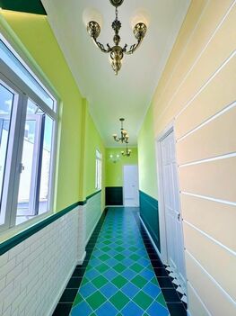 BÁN NHÀ LẦU - GÓC 2MT Hẻm - MỚI TUYỆT ĐẸP (Hẻm 233 NVCừ (gần Cao Đẳng Y Tế CT)