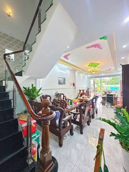 Nhà 1T1L - MẶT TIỀN - gần căn NHÀ DÁT VÀNG (Gần Đại Học Y Dược, chợ An Khánh)