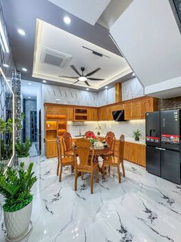 BÁN NHÀ 1T2L đúc mới, FULL NỘI THẤT Cao Cấp (Mặt Tiền Chu Văn An)