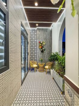 BÁN NHÀ 1T2L đúc mới, FULL NỘI THẤT Cao Cấp (Mặt Tiền Chu Văn An)