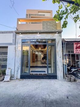 BÁN NHÀ 1T1L, TRỤC CHÍNH HẺM (Đường 30/4). Vị trí đẹp, KDoanh, buôn bán,…