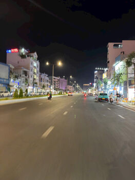 Nhà lầu rộng thoáng vị trí đẹp mặt tiền Trần Văn Hoài gần Vincom Xuân Khánh, Cần Thơ