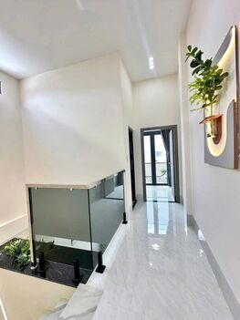 Bán nhà 1T1L - ĐÚC MỚI - Hẻm xe hơi tới nhà (cách MT Võ Văn Kiệt chỉ 250m)