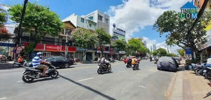 Giảm giá bán gấp - Nhà 2 lầu rộng thoáng mặt tiền Lý Tự Trọng ngay trung tâm Cần Thơ