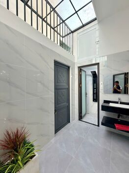 BÁN NHÀ 1T2L đúc, mới xây, Mặt Tiền (D7 - Hồng Loan). Vị trí đẹp, gần trục chính D1