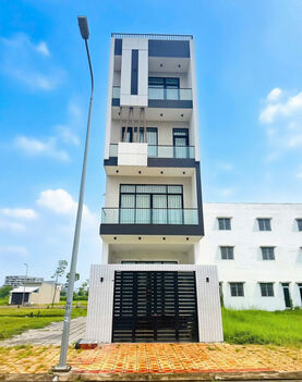 Nhà 2 lầu và sân thượng đường D1 Khu đô thị mới An Bình Hồng Phát, Cần Thơ