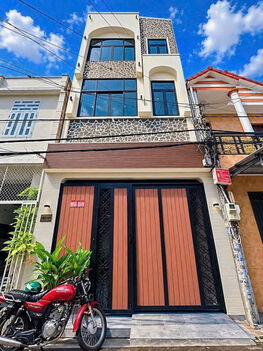NHÀ 1 TRỆT 2 LẦU FULL NỘI THẤT TRỤC CHÍNH HẺM 388Z ĐƯỜNG NGUYỄN VĂN CỪ – TP. CẦN THƠ 5x10,5m – 52,3m² – giá chỉ 3 tỷ 950 full nội thất