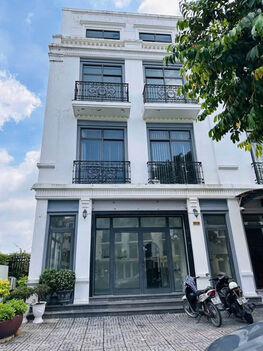 Cho thuê vincomshophouse xuân khánh cần thơ ngang 7m giá 40 triệu
