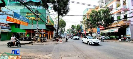 NHÀ LẦU 3 TẦNG. RỘNG RÃI RẤT KIÊN CỐ, MỚI TUYỆT ĐẸP NGAY TRUNG TÂM NINH KIỀU.