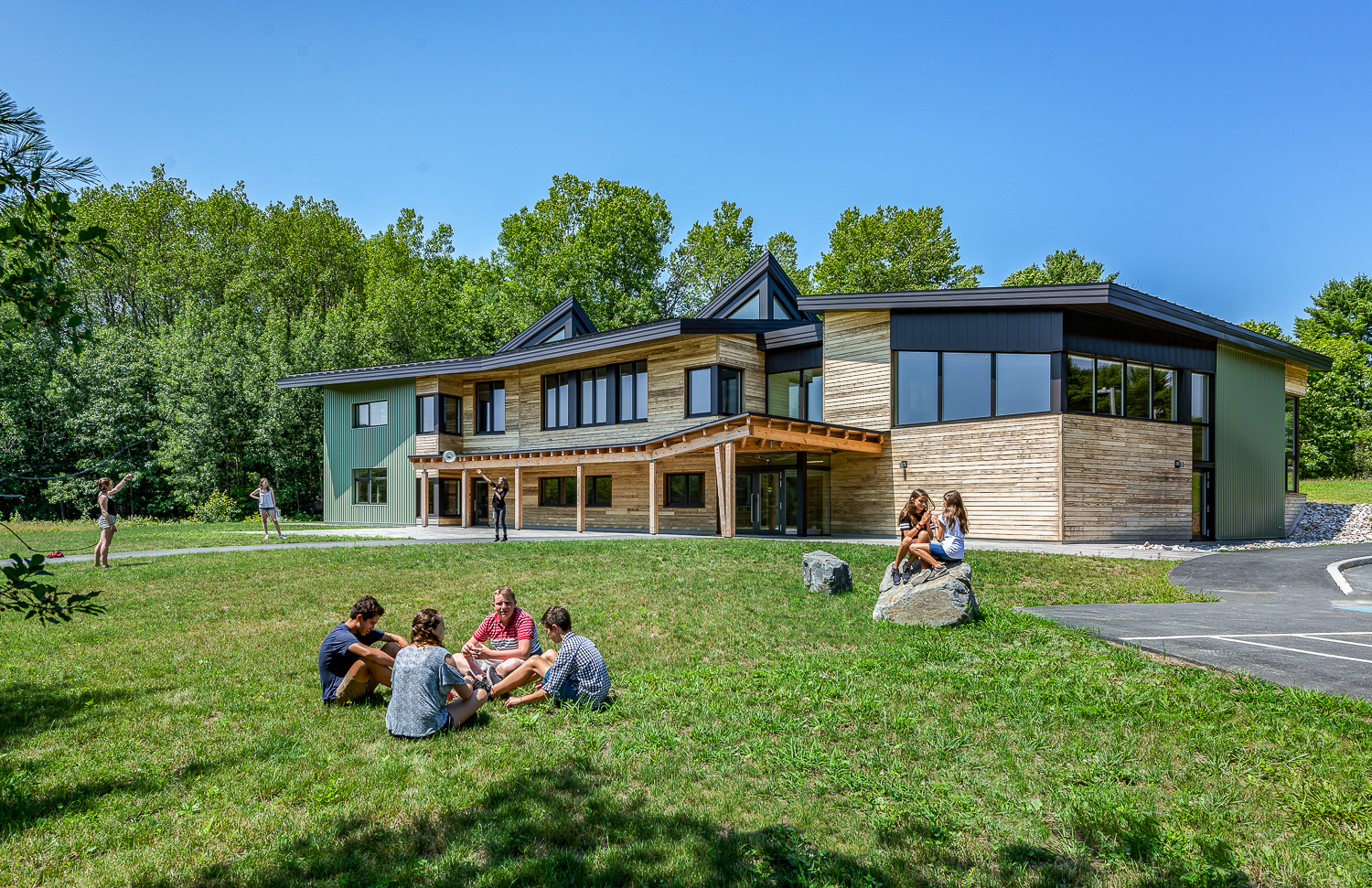 Tổ hợp chung cư cao cấp Le Grand Jardin – Nổi bật với không gian sống xanh mát